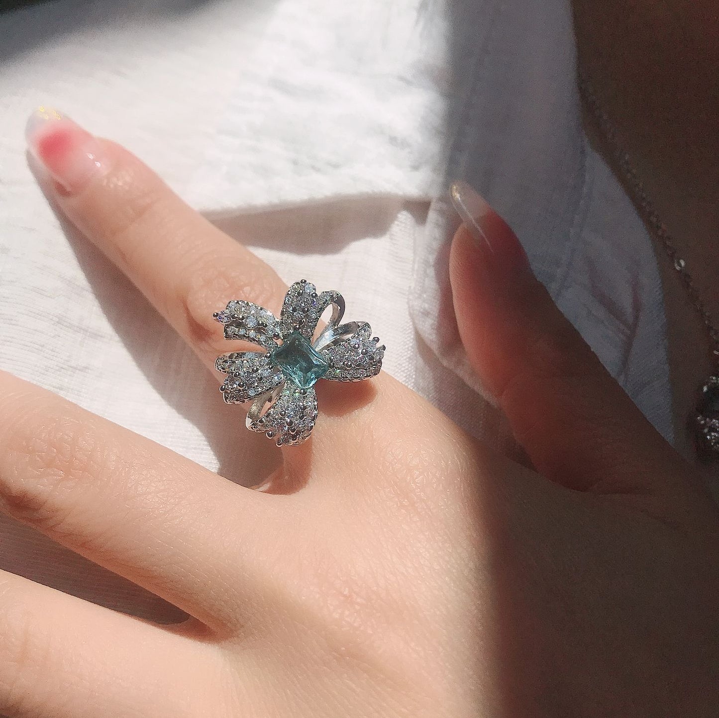 Blue diamond bow jewelry suit