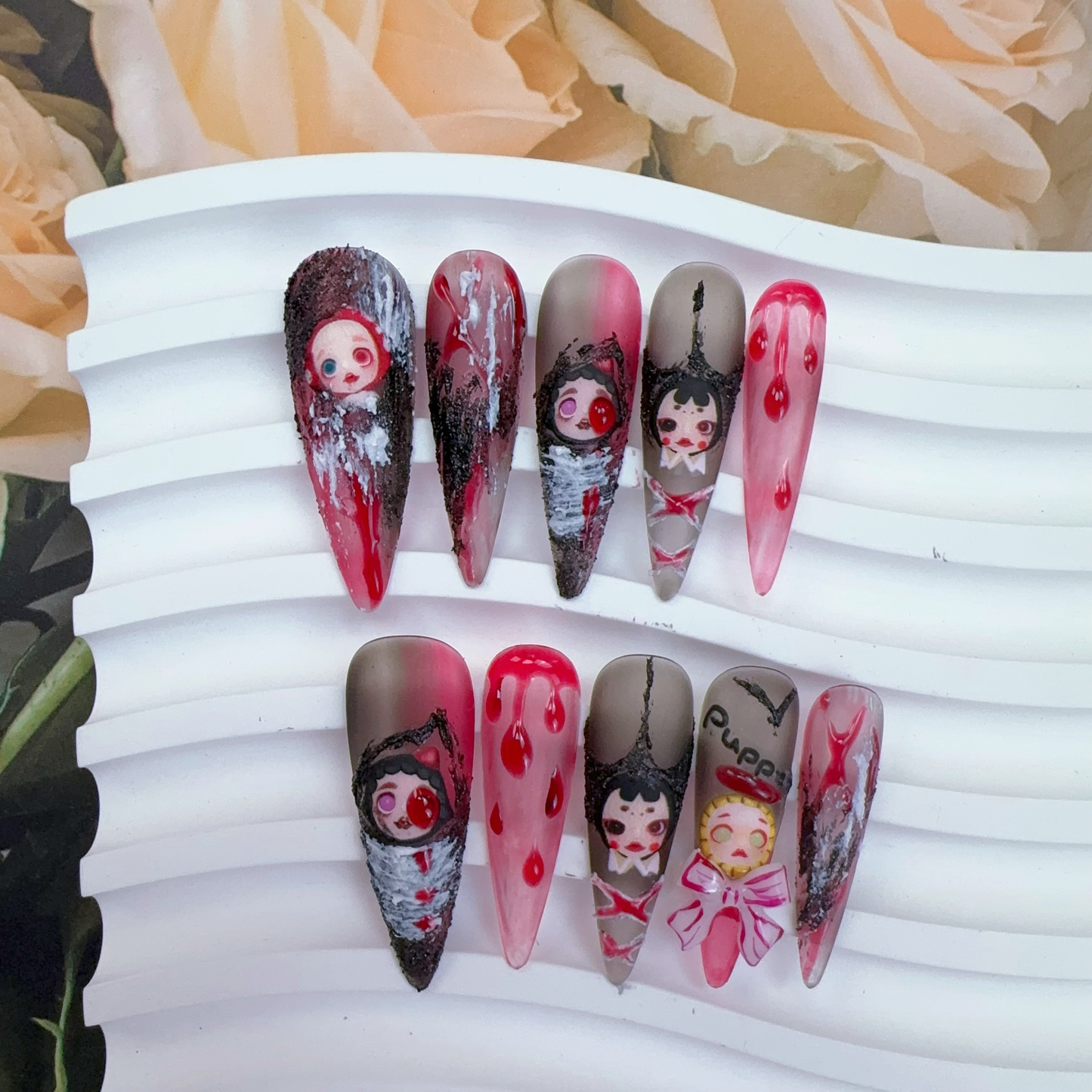 Long stiletto blood toy holloween nail