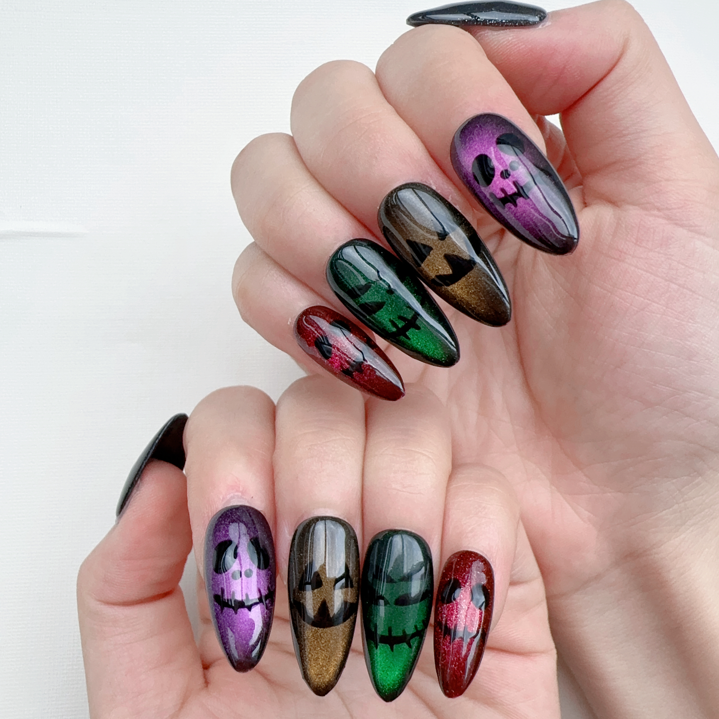 Almond 5 color cat eye halloween nail