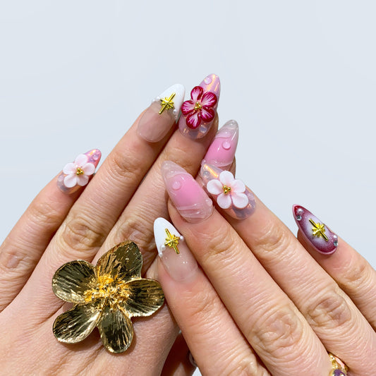 Fairycore iridescent pearl press-on nails on hand | Fairycore nail inspo